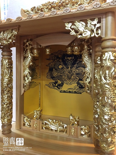 客製翹翼龕安金雷雕墨畫 3