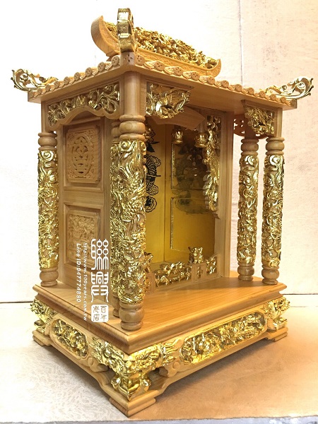 客製翹翼龕安金雷雕墨畫 5