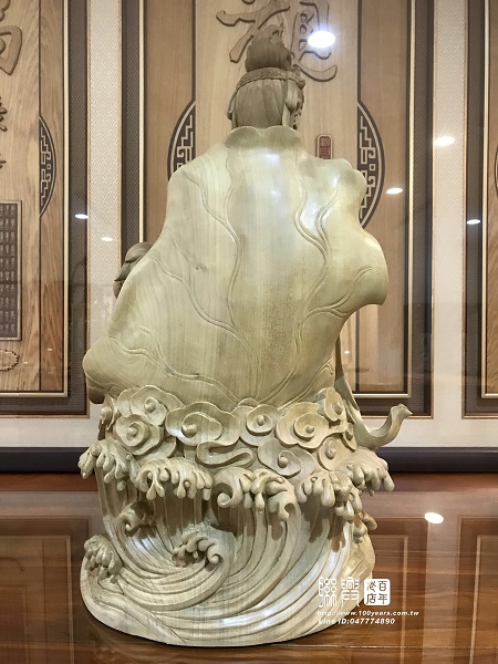 2.2尺金絲楠木蓮葉自在觀音 6