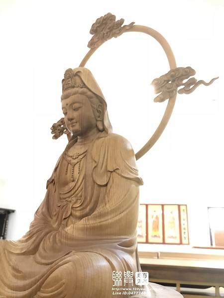 2.2尺金絲楠木祥雲正體觀音 4
