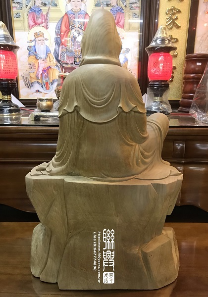 2.2尺金絲楠木岩台悠然觀音 7