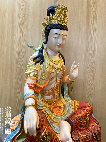 2.2尺金絲楠木極彩悠然觀自在觀音 7