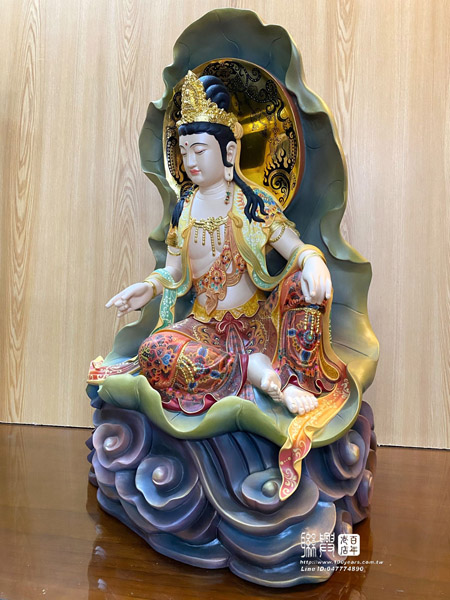 2.2尺金絲楠木極彩荷合如意觀自在觀音 4