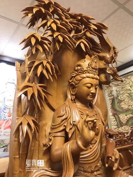 四尺八頂級台灣檜木紫竹林自在觀音 10