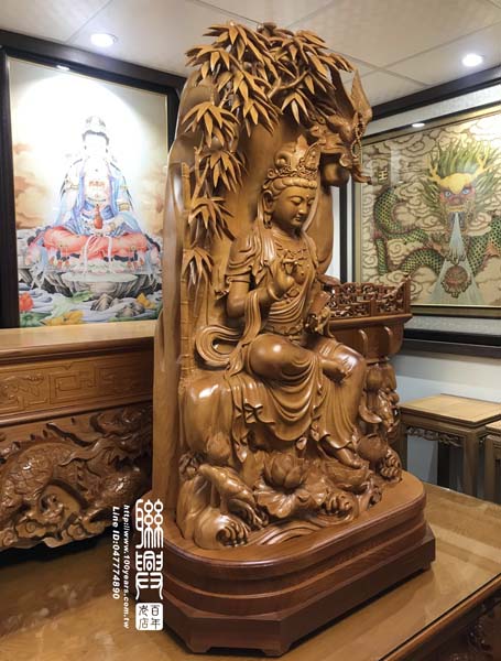 四尺八頂級台灣檜木紫竹林自在觀音 3