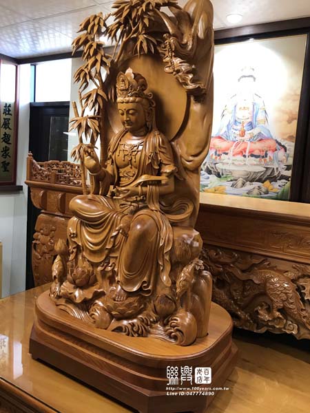 四尺八頂級台灣檜木紫竹林自在觀音 2