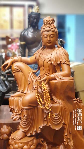 二尺二極品台灣肖楠自在觀音 2