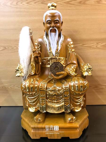 鉄器 細工 重厚 太上老君坐像 鎮宅辟邪 開運風水 招財 工芸品置物 客製尺六樟木描金太上老君| 聯興神桌佛具百年老店